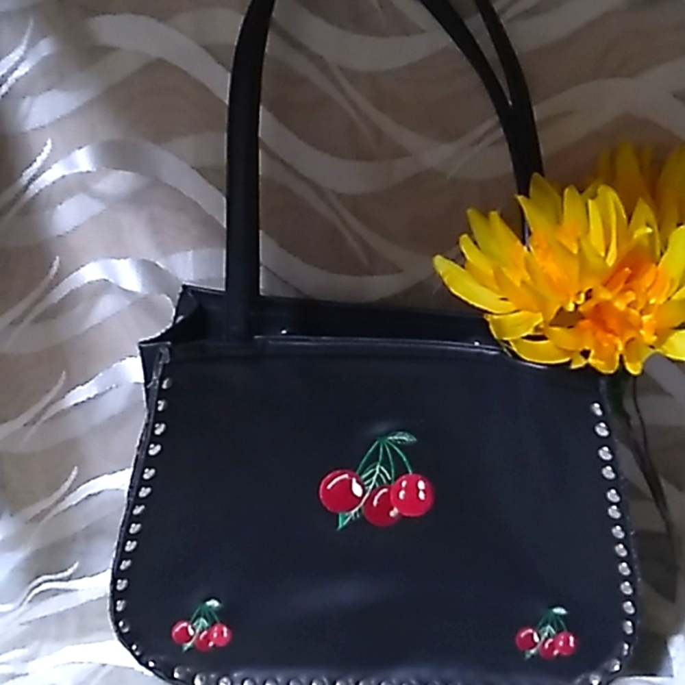 Very cool Demonia Purse